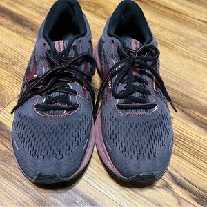 Brooks Sneakers Womens Sz 8 M Adrenaline GTS 21 Athletic Running Gray Purple